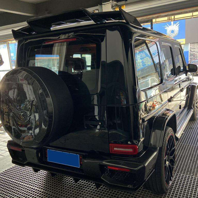 Personalize o seu G-Class W463 com a asa traseira de fibra de carbono