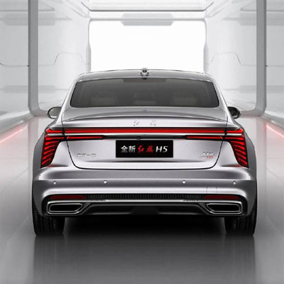 Carro de gasolina H5 por Faw Hongqi com uma chave de levantamento da janela da frente e 7 número de mudança para a frente