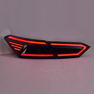 Transforme o seu Toyota Camry 18-22 com a nossa luz de travão LED atraente e funcional