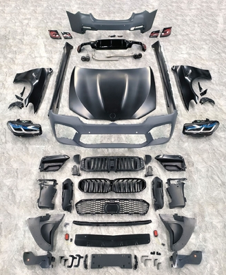 Automóveis BMW Série 5 F10 Para-choque dianteiro Para-choques traseiro Fenders Saias laterais Bodykit F10 F18
