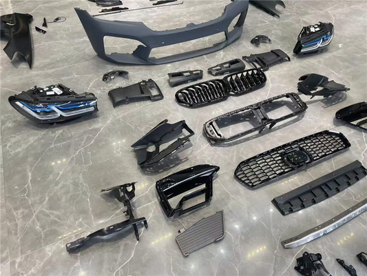 Automóveis BMW Série 5 F10 Para-choque dianteiro Para-choques traseiro Fenders Saias laterais Bodykit F10 F18