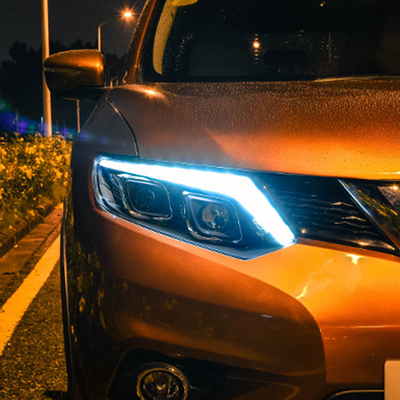 14-16 Conjunto de faróis X-Trail com lente LED modificada e sinal de viragem de água corrente