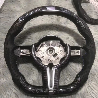 Volante de fibra de carbono M Sport personalizado para BMW F30 Melhore a sua experiência de condução