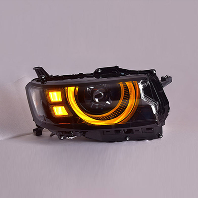 Faróis de LED Lâmpadas dianteiras de carro Para Toyota Land Cruiser 22-23 Solução de modernização / atualização