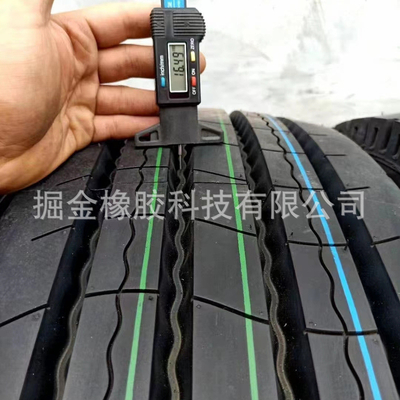 Largura do pneu de 24 cm e faixa do aro Pneus de caminhão de baixo perfil com classificação de velocidade do pneu