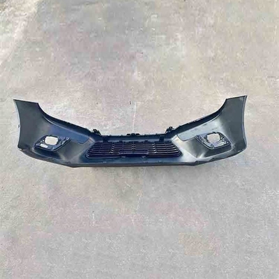 Peças de reposição de automóveis OEM Black Car Front Bumper For Toyota Hilux 2016 Picture