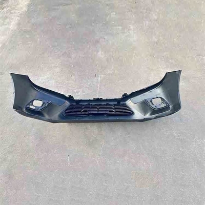 Peças de reposição de automóveis OEM Black Car Front Bumper For Toyota Hilux 2016 Picture