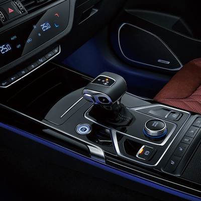 TPMS e travão de estacionamento elétrico incluídos no 2023 Hongqi Hs5 SUV de médio porte para o mercado