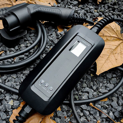 6A-16A Carregador EV portátil de corrente nominal perfeito para carregamento em casa e em movimento
