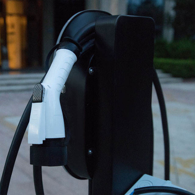 Estação de carregamento rápido de carros elétricos com carga AC de 7 kW e interface CCS