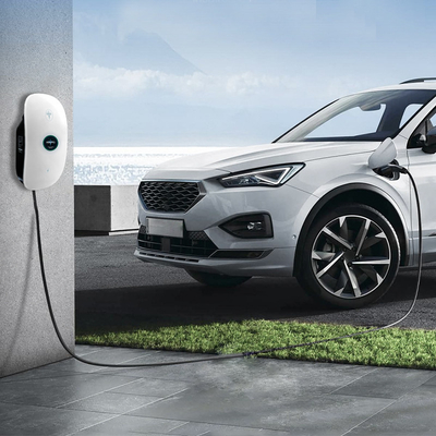 Estação de carregamento rápido de carros elétricos com carga AC de 7 kW e interface CCS