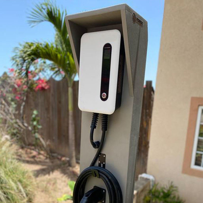 Carregador de parede para veículos elétricos de 32A com interface Tesla padrão Oem Odm Sae J1772 IP 66